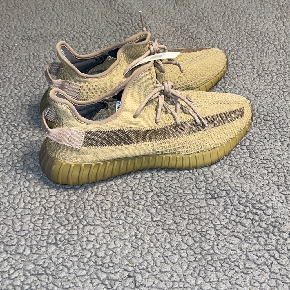 New with tags Yeezy